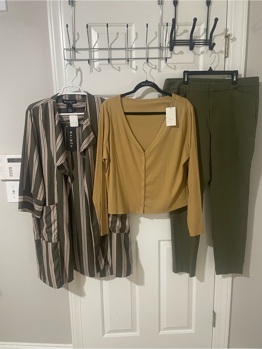 Olive Green Straight-Leg Women's Pants 16 Waimea nwt cardigan one day xxl top